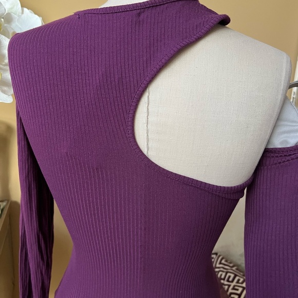 Emma & Sam - Picture 2 of 4